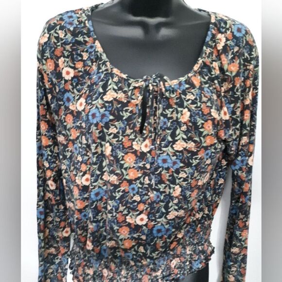 American Eagle floral crop top - Picture 3 of 4
